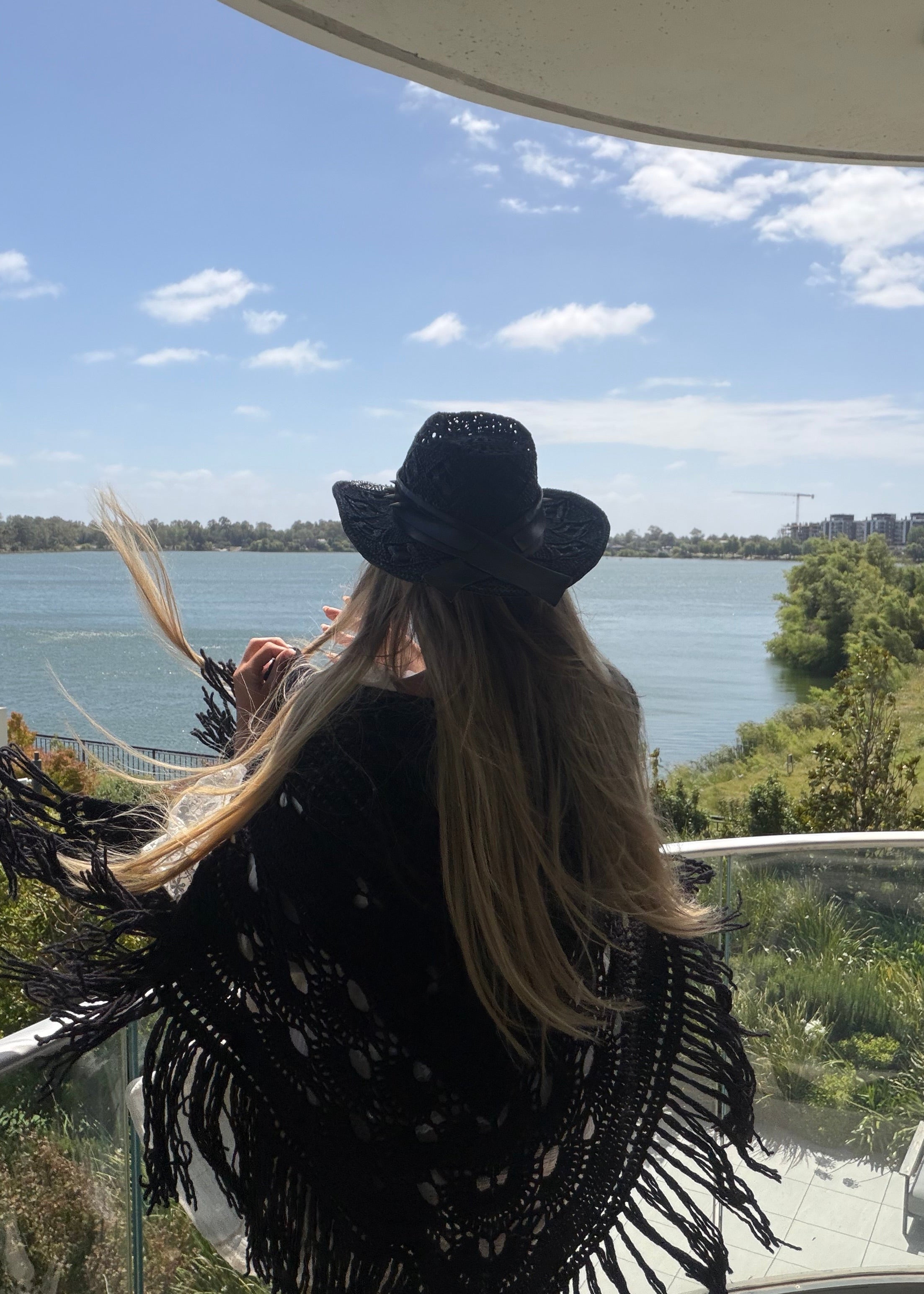 Ruana Ginebra - Negro