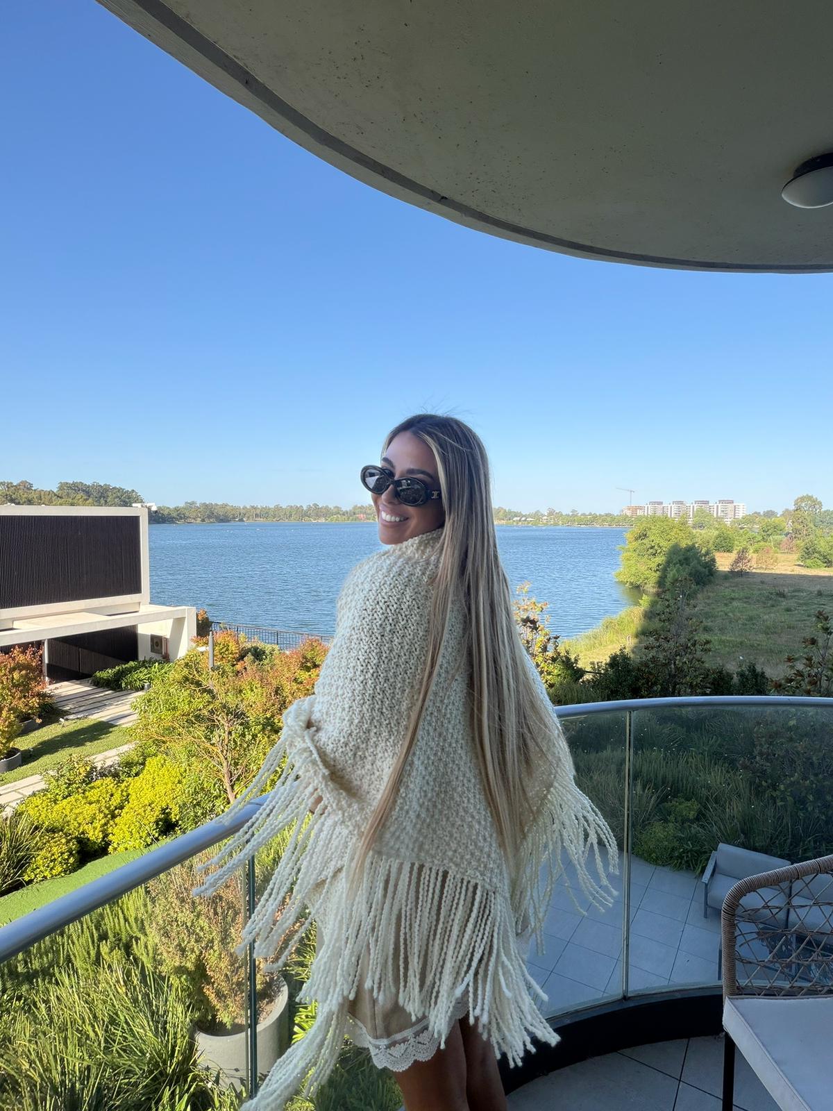 Ruana Brunella - Crudo